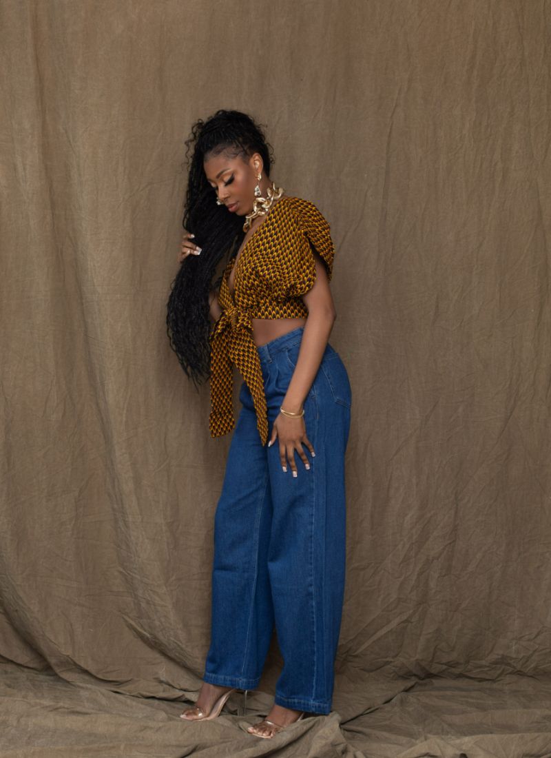 Feza Art Gallery Crop Top