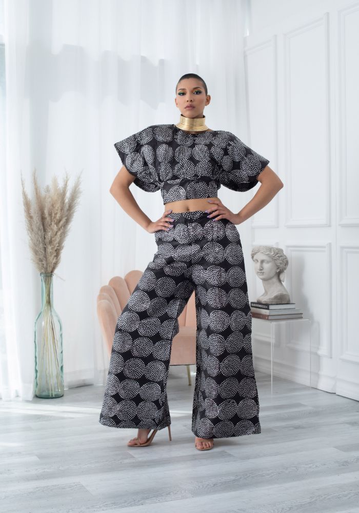 Najala Art Gallery Crop Top