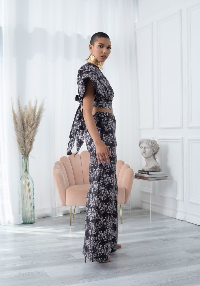 Najala Art Gallery Crop Top