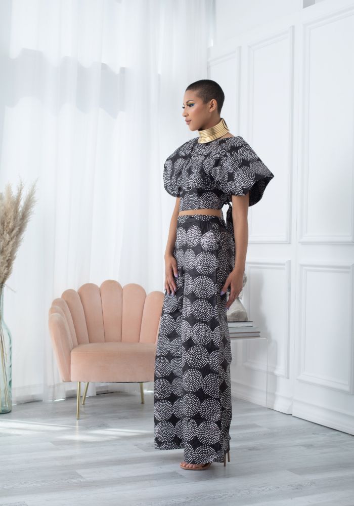 Najala Art Gallery Crop Top